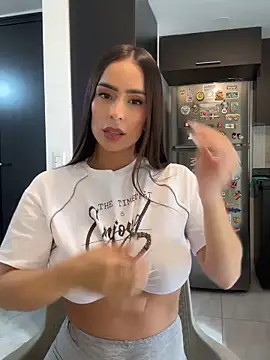 Mau_White webcam