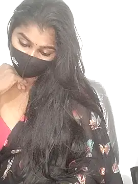 Tamil_Azhaghi webcam