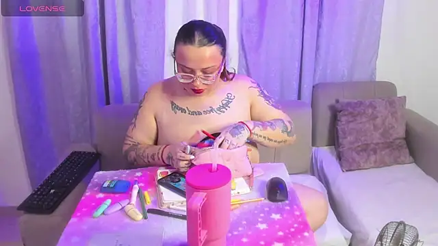 MiaYMolly webcam