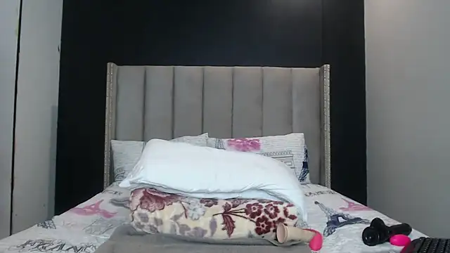 Ms__JOJO webcam