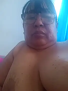MilfPleasure webcam