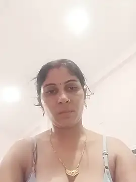 Hot_ree85 webcam
