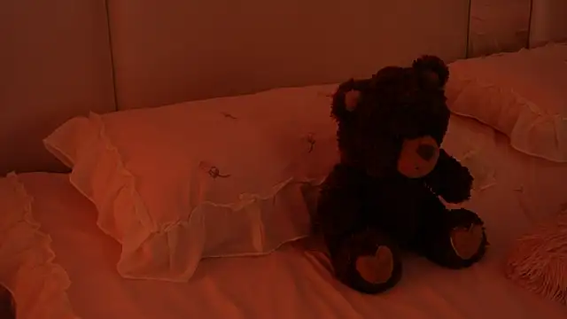 Lilly_Colins webcam
