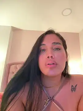 Bella__Wood live sex cam