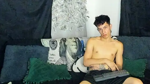 Pride_couple webcam