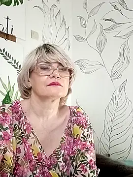Catty_Lady webcam