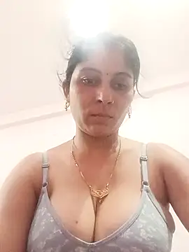 Hot_ree85 webcam