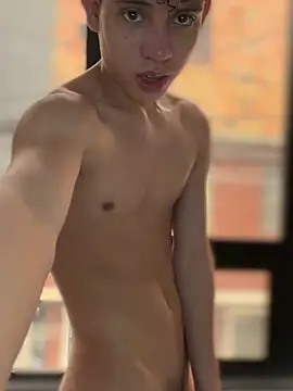 yoursexyjose webcam