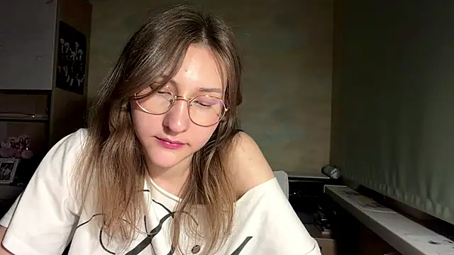 Miaaa_Moon webcam