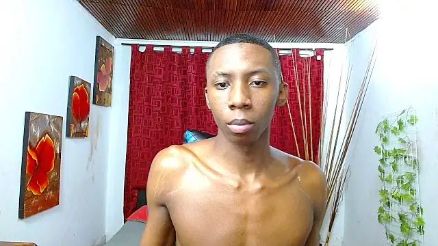 milo018 webcam