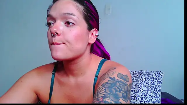 purple_em69 webcam