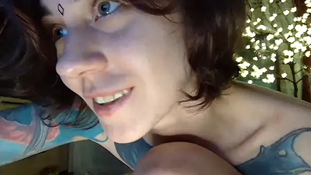 BroadFantasy webcam