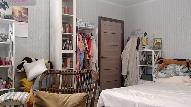 Vivian-Alluring webcam