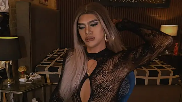 ElegantKellyTS webcam