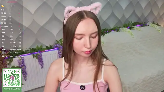 ElfredaTupy webcam