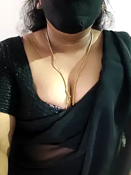 luci-queen webcam