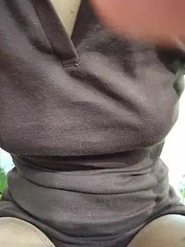 Kitty_San_xXx webcam