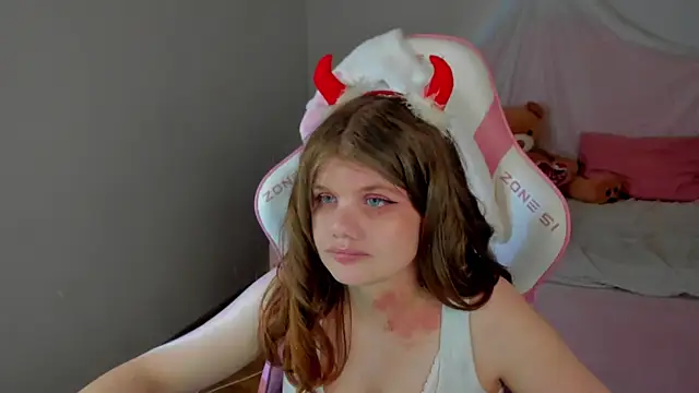 ChloeHalses webcam