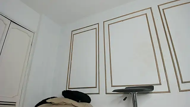 malory_ferrer webcam