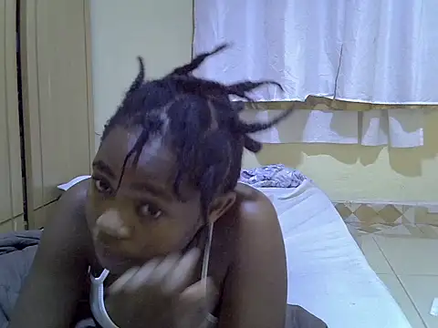 Pretty-Bianca webcam