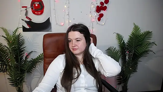MavkaCute webcam