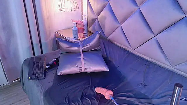 crystal_gilton webcam