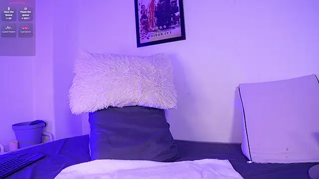 YourMandy webcam