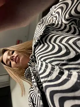 KrisMagnoly webcam