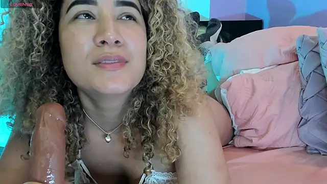 Charlotte11-11 webcam
