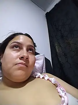esmeralda_jadees webcam