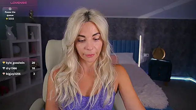 bellarayyy - BellaRayyy's free webcam - UK Sex Cams