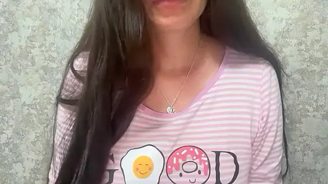Angelinaa19 webcam