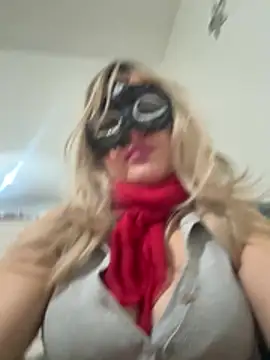 Azra-azrat0 webcam