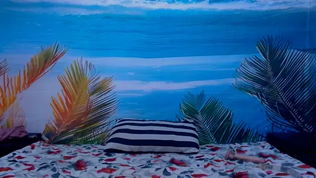 SweetSinAura webcam