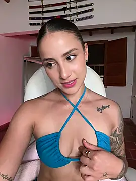 Ale_Lewis webcam