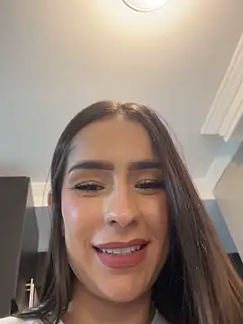Mau_White webcam