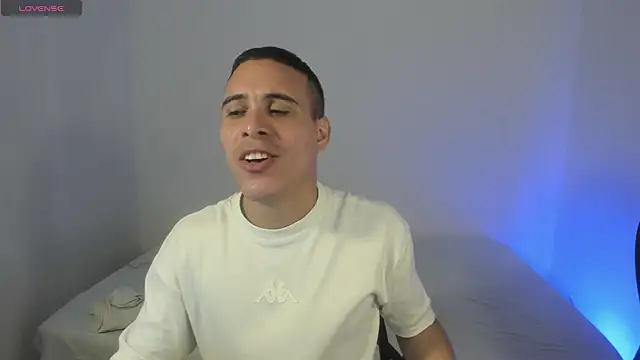 Axel__fierro webcam