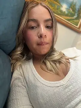 MaelyClaire webcam