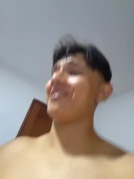 ParejaCurvy20 webcam