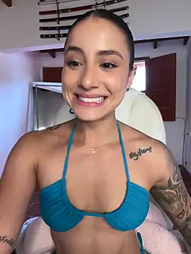 Ale_Lewis webcam