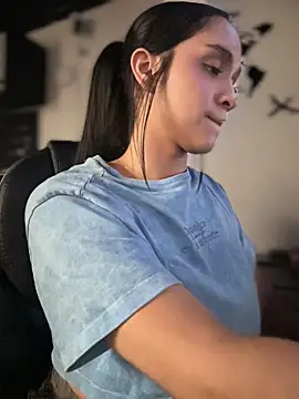Isabella-Teen webcam