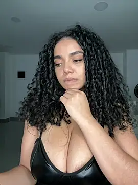 Curlyierr webcam