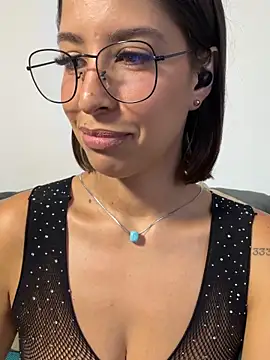 luvely_unique_ webcam