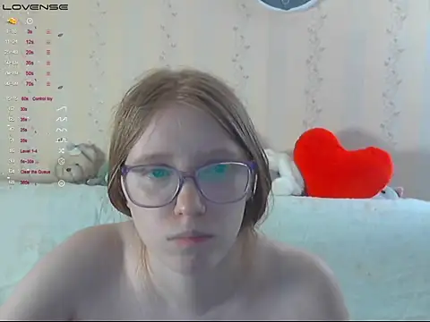 LustfulSarah webcam