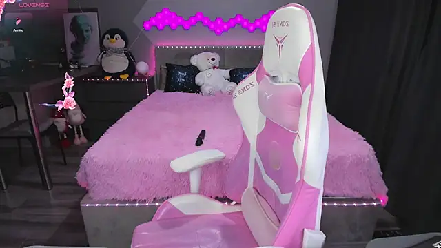 Maggie_Moore webcam
