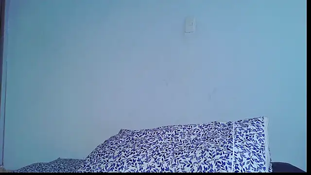 purple_em69 webcam