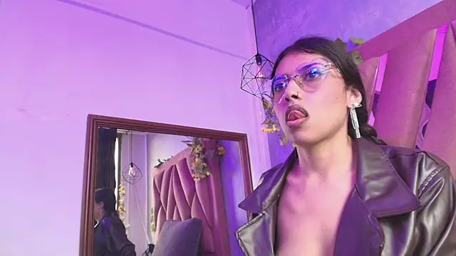 viollettaa_ webcam