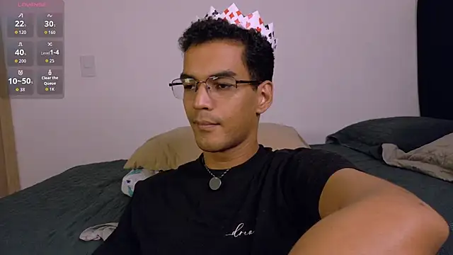 Pikashu7u7 webcam