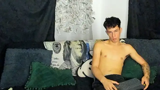 Pride_couple webcam
