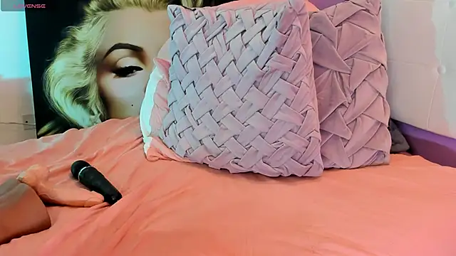 Charlotte11-11 webcam